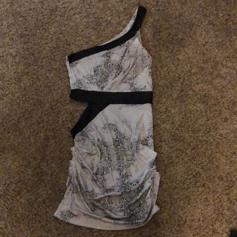 Snake skin colored dress